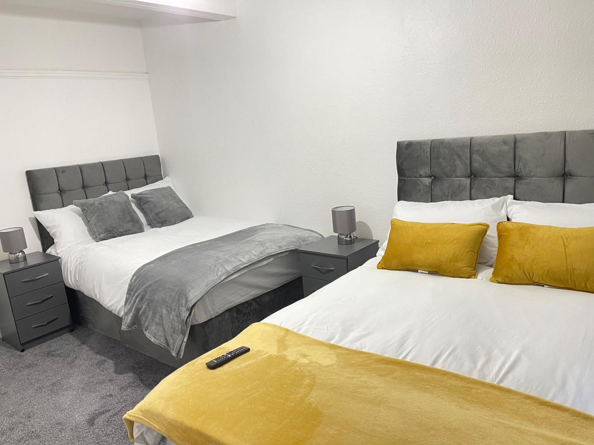 Hometel Digs Hidden Gem Large Comfy Home Can Sleep 15 Braunstone Town Zewnętrze zdjęcie