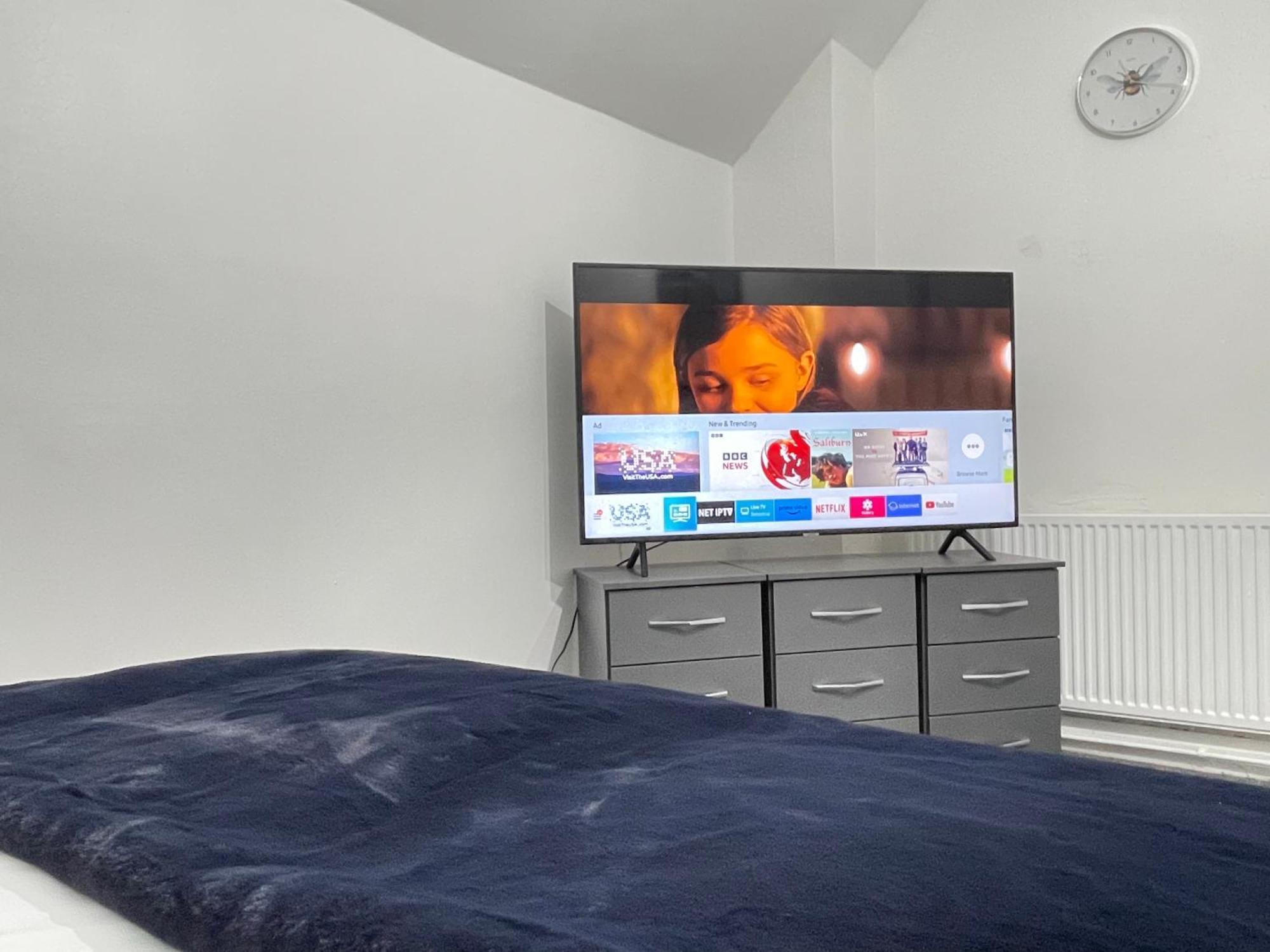 Hometel Digs Hidden Gem Large Comfy Home Can Sleep 15 Braunstone Town Zewnętrze zdjęcie