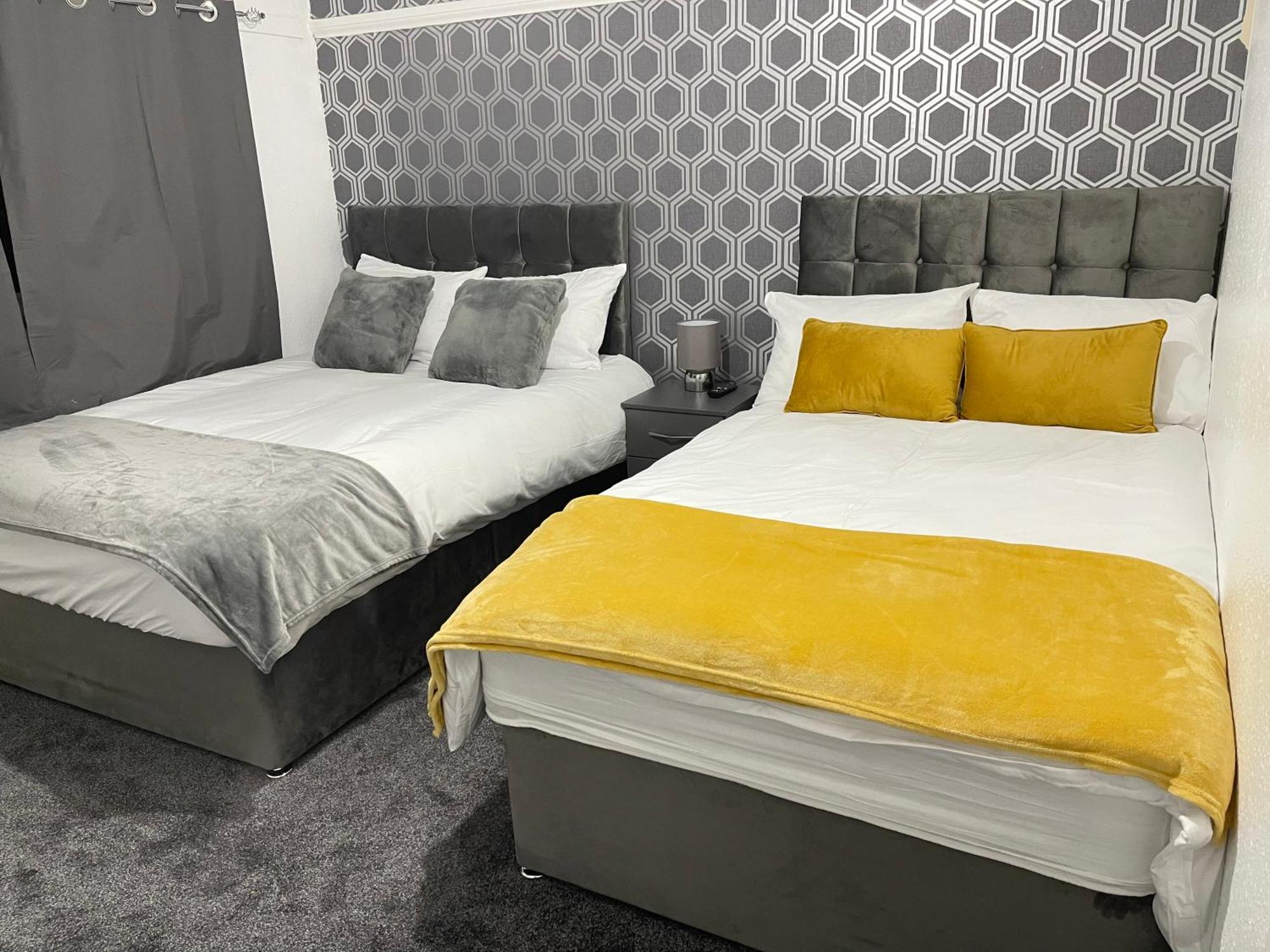 Hometel Digs Hidden Gem Large Comfy Home Can Sleep 15 Braunstone Town Zewnętrze zdjęcie
